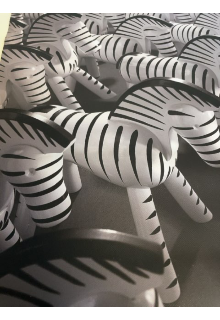Kaj Bojesen ophæng med zebraer